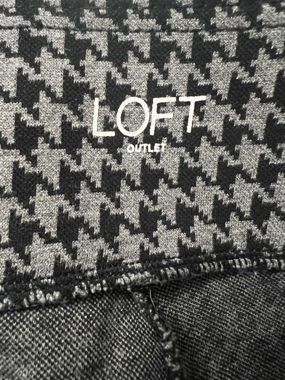 LOFT Outlet Black Gray Houndstooth Leggings Size L - Picture 4 of 6